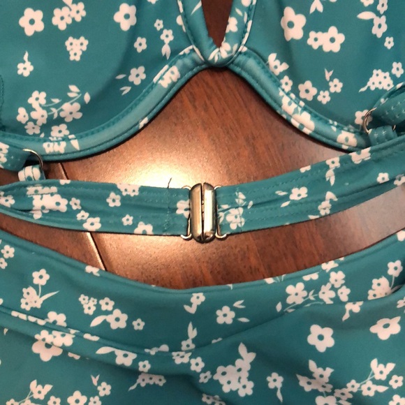 SHEIN size small bikini set cheeky, high cut NWOT - Picture 4 of 4